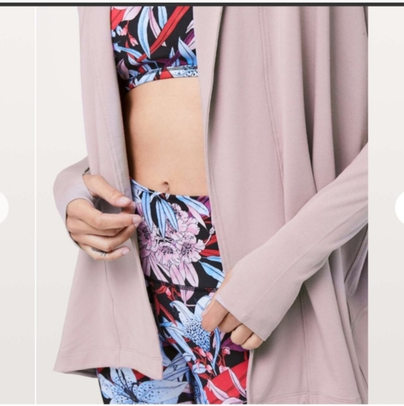Lululemon Back In Action Wrap Cardigan Smoky Blush Oversized Size 4 - Picture 4 of 11